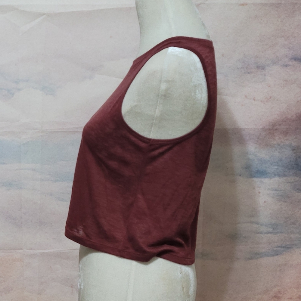 ⭐️ Balance Collection cropped top - Picture 3 of 6